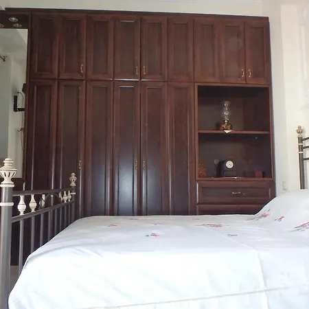 Lalio Tatil Evi İskados