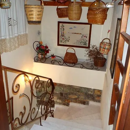 Lalio Tatil Evi İskados
